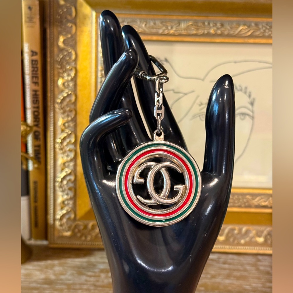 Gucci Rare Vintage Logo GG Double G's Vintage Silver Tone Keychain